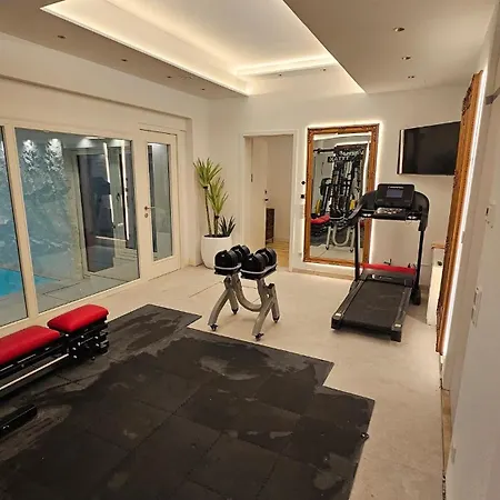 Ug Neubau - Pool, Gym, Sauna, Zweites Bad Extra Buchbar