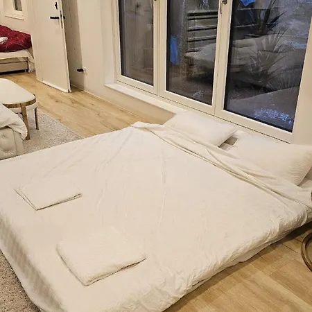 Ug Neubau - Pool, Gym, Sauna, Zweites Bad Extra Buchbar Apartment