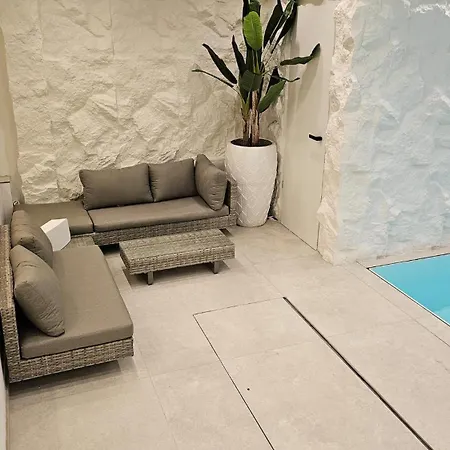 Apartment Ug Neubau - Pool, Gym, Sauna, Zweites Bad Extra Buchbar *